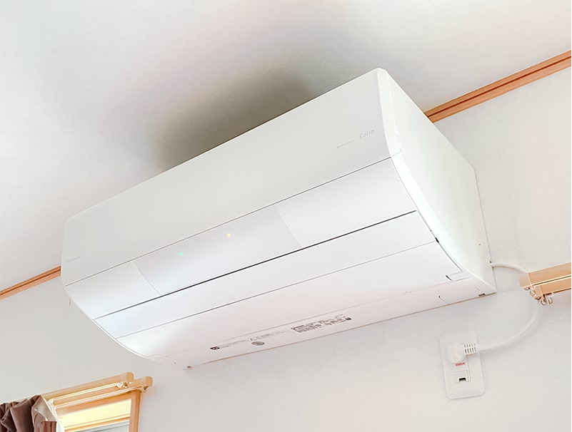 壁掛形エアコン(ルームエアコン)